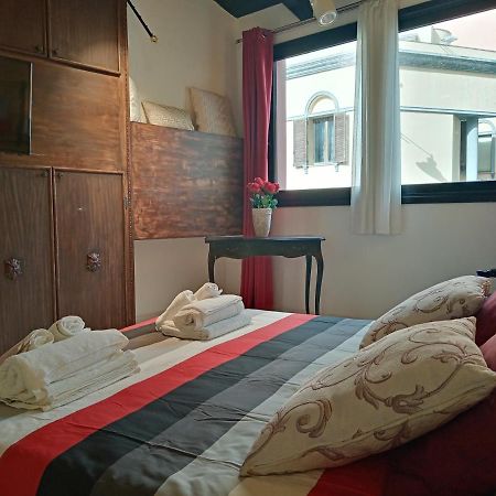 Einaudi 56 Guest House Cagliari Extérieur photo