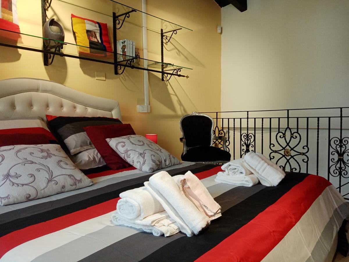 Einaudi 56 Guest House Cagliari Extérieur photo