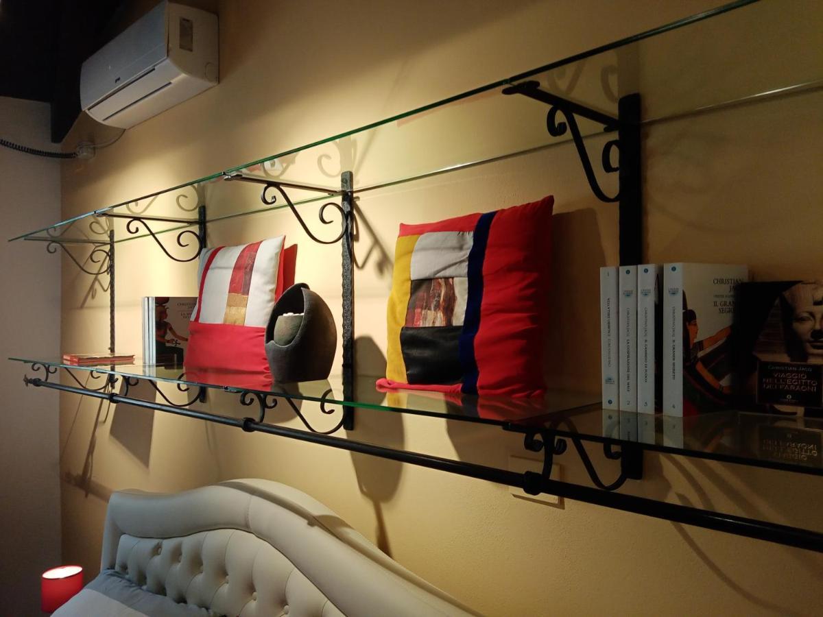 Einaudi 56 Guest House Cagliari Extérieur photo